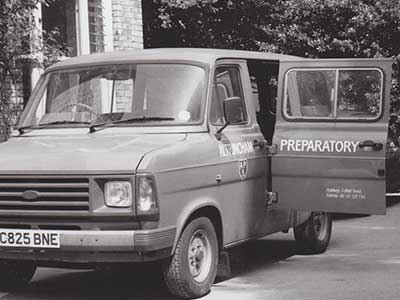 APS Minibus, 1985
